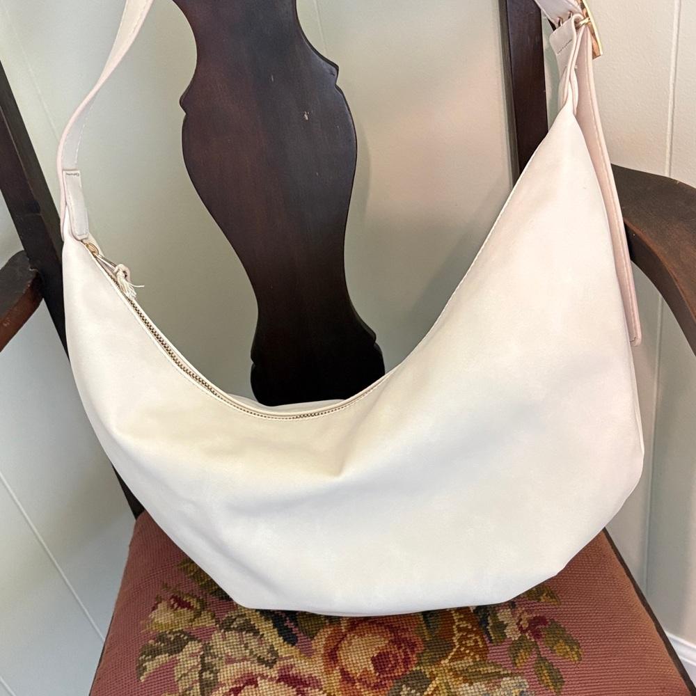 Universal Thread Shoulder Bag - Picture 5 of 9